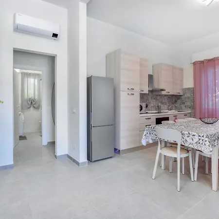 2 Bedroom Stunning In Lido di Camaiore