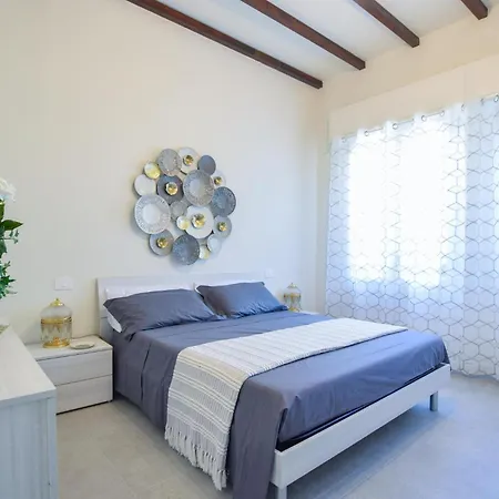 2 Bedroom Stunning In Apartment Lido di Camaiore